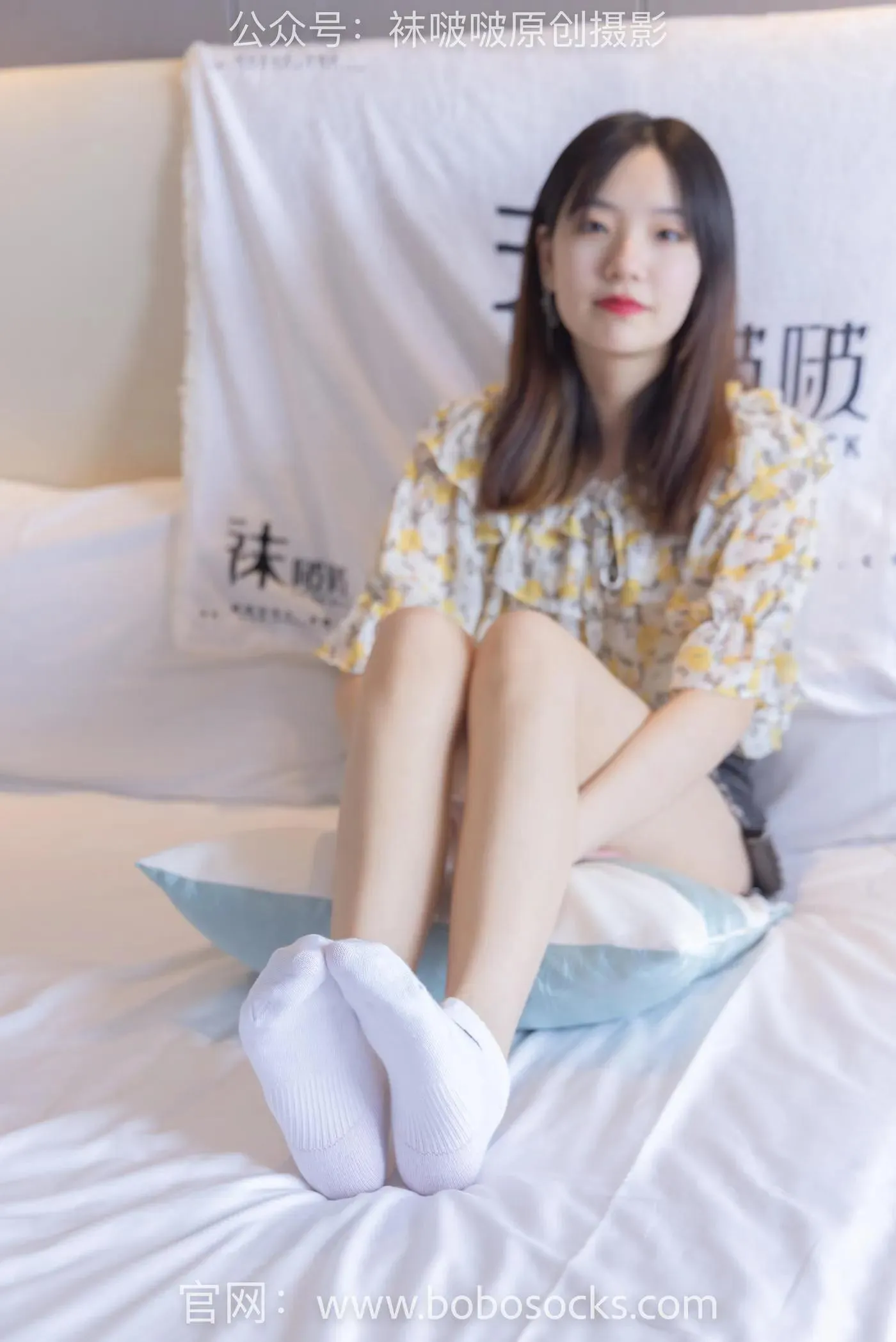 [BoBoSocks袜啵啵]NO.136 小甜豆-高跟长靴、白棉袜、裸足 [200P]插图